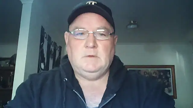 Snapshot of HOTANAL chatting on October 28, 10:12 pm HOTANAL online show from October 28, 10:12 pm