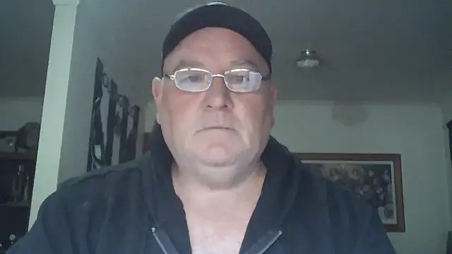 Snapshot of HOTANAL chatting on October 29, 10:11 pm HOTANAL online show from October 29, 10:11 pm