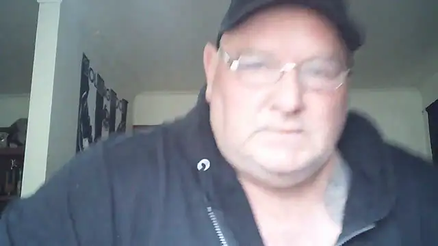 Snapshot of HOTANAL chatting on November 11, 10:21 pm HOTANAL online show from November 11, 10:21 pm