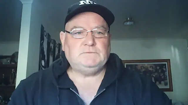 Snapshot of HOTANAL chatting on November 12, 10:09 pm HOTANAL online show from November 12, 10:09 pm