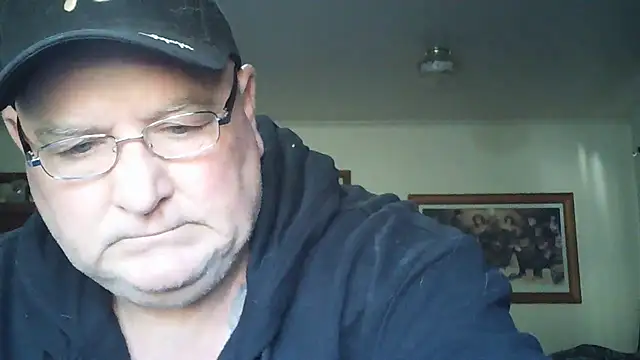 Snapshot of HOTANAL chatting on November 18, 10:03 pm HOTANAL online show from November 18, 10:03 pm