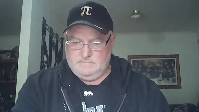 Snapshot of HOTANAL chatting on November 23, 5:51 am HOTANAL online show from November 23, 5:51 am