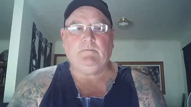 Snapshot of HOTANAL chatting on November 25, 4:56 am HOTANAL online show from November 25, 4:56 am