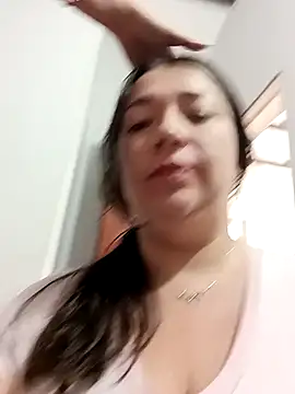 Snapshot of isabella_rossse chatting on January 16, 1:58 pm isabella rossse online show from January 16, 1:58 pm