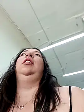 Snapshot of isabella_rossse chatting on February 19, 7:16 pm isabella rossse online show from February 19, 7:16 pm