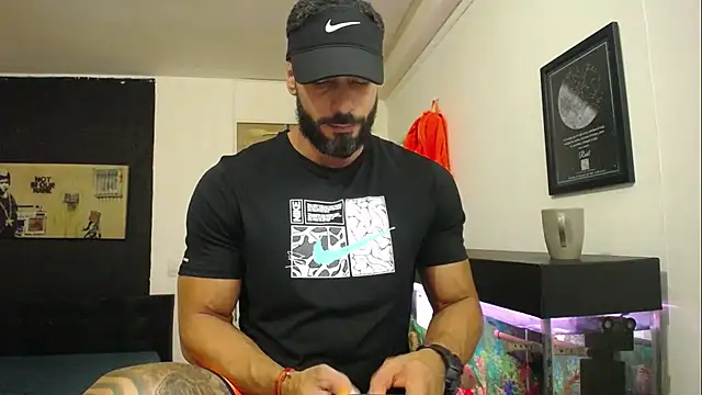 romeolovedark online show from February 17, 3:04 am