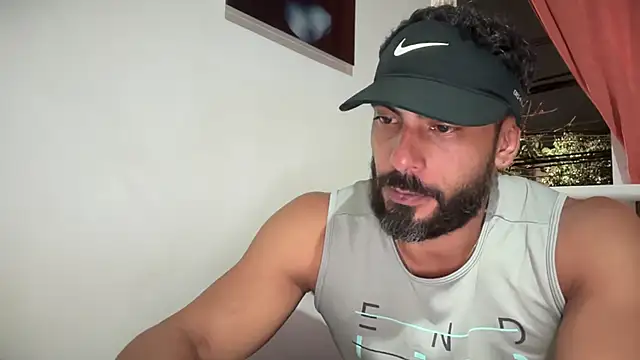 romeolovedark online show from November 28, 11:40 pm