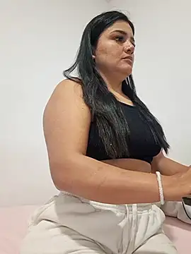 laura dirtyhot online show from January 16, 7:49 am