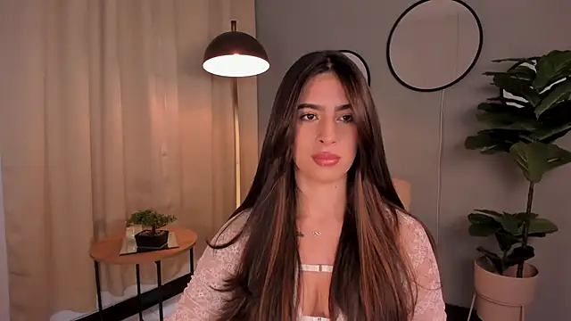 LiaPearce online show from February 11, 1:41 pm