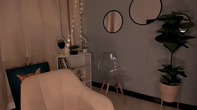 LiaPearce online show from September 25, 12:42 pm