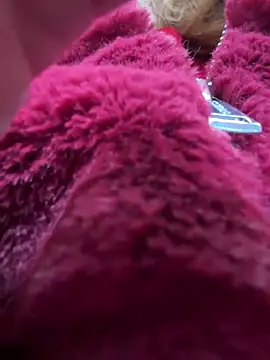 DaisyVibesss online show from December 7, 1:07 pm