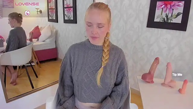 EmilySumer online show from February 23, 10:17 am