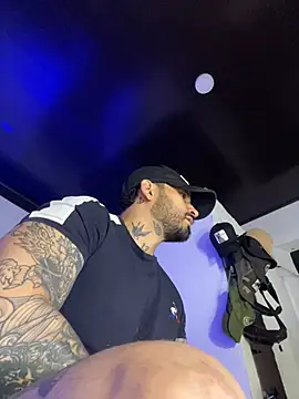 CamiloGray  online show from January 29, 1:07 pm