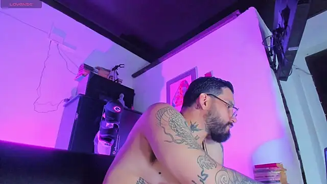 CamiloGray  online show from October 8, 1:53 pm