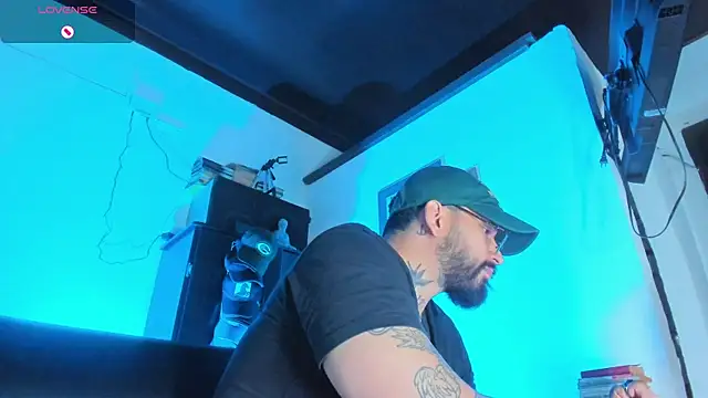 CamiloGray  online show from October 9, 1:42 pm