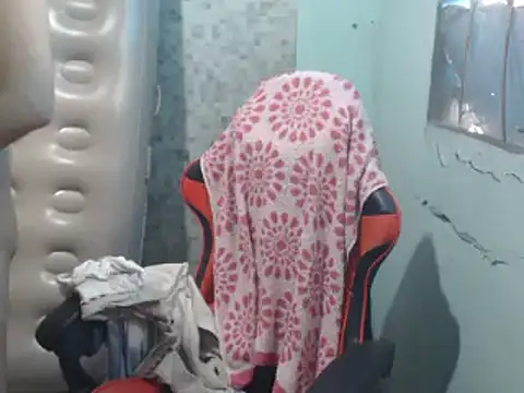 itsmacky4u online show from November 11, 7:08 am