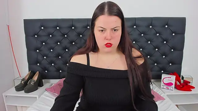 Snapshot of EvaLick chatting on January 14, 9:35 am EvaLick online show from January 14, 9:35 am