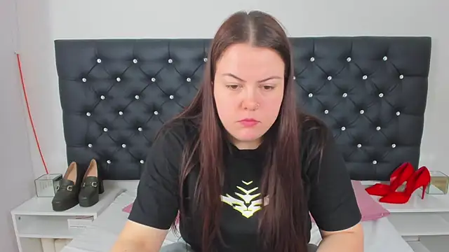 Snapshot of EvaLick chatting on January 31, 6:24 am EvaLick online show from January 31, 6:24 am