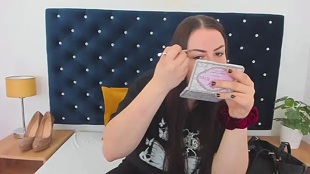 Snapshot of EvaLick chatting on February 12, 6:19 am EvaLick online show from February 12, 6:19 am