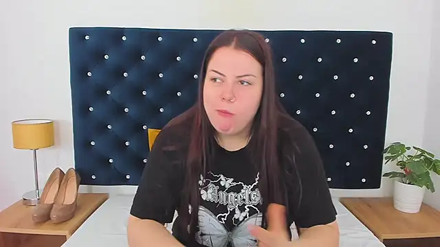 Snapshot of EvaLick chatting on February 28, 5:48 am EvaLick online show from February 28, 5:48 am