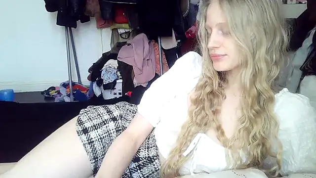 VeronicaJoyful online show from March 10, 2:26 pm