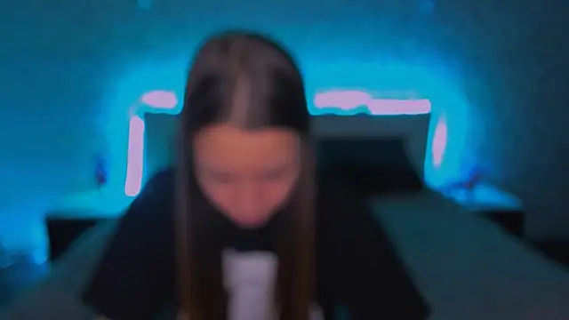 AlexaBarkley online show from December 4, 3:15 am