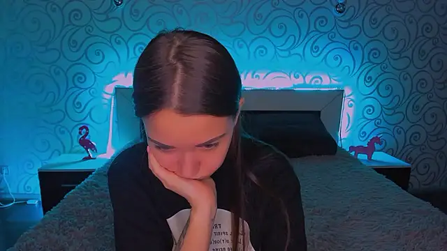 AlexaBarkley online show from December 4, 6:22 am