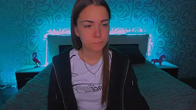 AlexaBarkley online show from December 13, 6:21 am