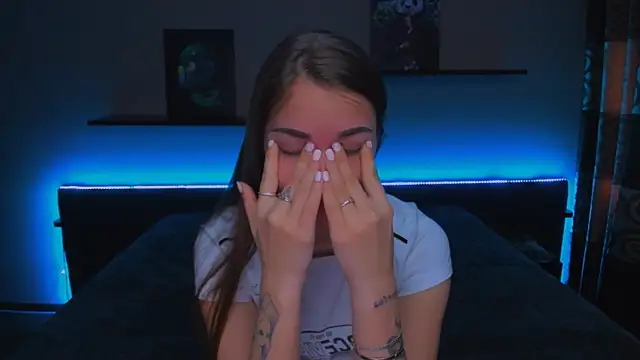 AlexaBarkley online show from February 13, 3:07 am