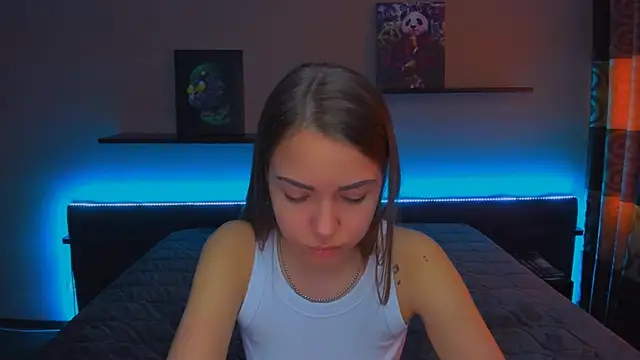 AlexaBarkley online show from February 18, 3:10 am