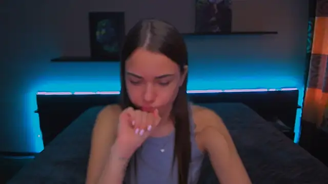 AlexaBarkley online show from February 25, 6:25 am