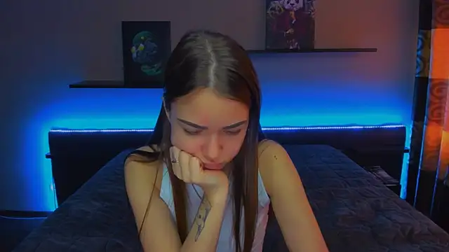 AlexaBarkley online show from March 6, 3:24 am