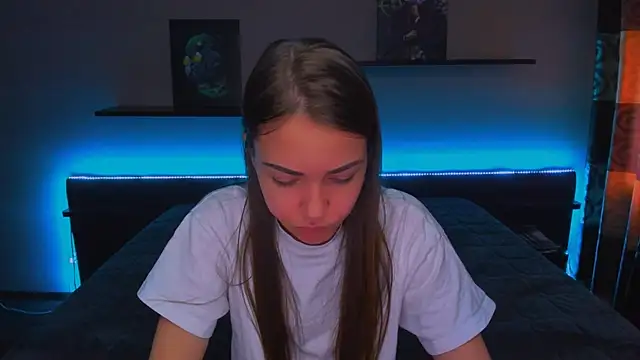 AlexaBarkley online show from March 19, 6:14 am