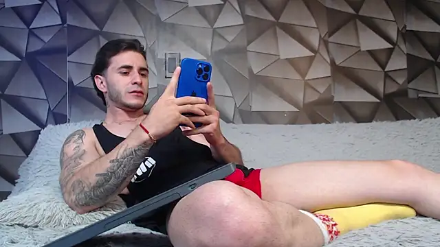 Latino stud4u online show from January 26, 12:37 am