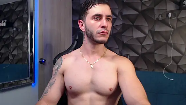 Latino stud4u online show from November 4, 12:54 am