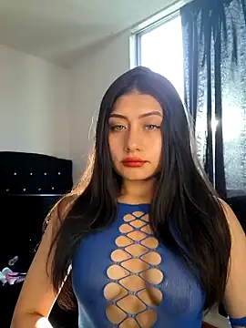 Snapshot of _Danna chatting on December 2, 11:45 am Danna online show from December 2, 11:45 am