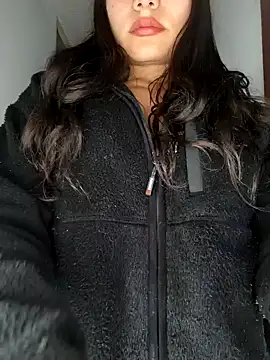 Snapshot of _Danna chatting on December 14, 9:24 pm Danna online show from December 14, 9:24 pm