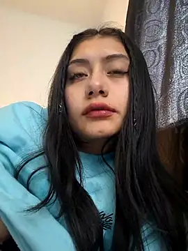 Snapshot of _Danna chatting on January 7, 8:42 pm Danna online show from January 7, 8:42 pm