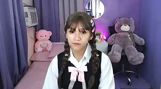 urlovelyfreya online show from February 18, 7:19 pm