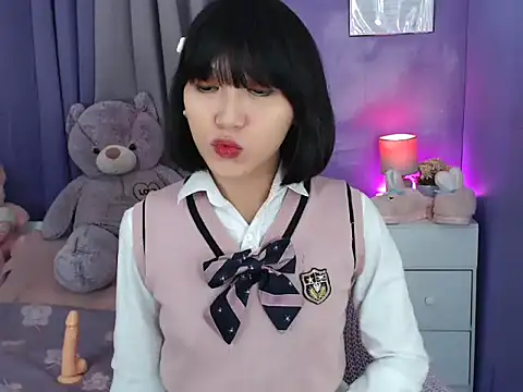 urlovelyfreya online show from October 31, 5:25 pm