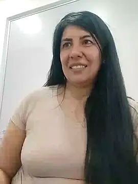 aisha latina online show from January 22, 5:59 pm