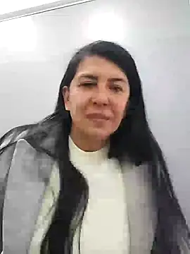 aisha latina online show from January 24, 2:08 pm