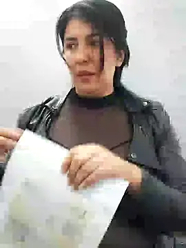 aisha latina online show from January 30, 9:14 pm