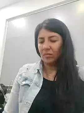 aisha latina online show from February 20, 4:36 pm