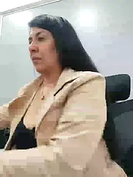 aisha latina online show from February 24, 3:09 pm