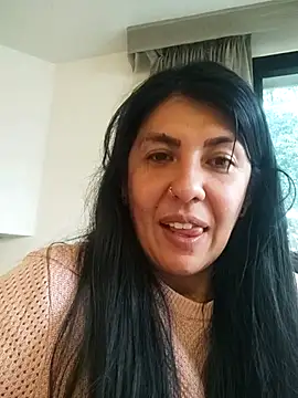 aisha latina online show from March 11, 9:37 pm