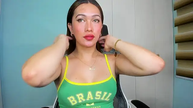 Jasmine Elcock online show from December 7, 10:45 am