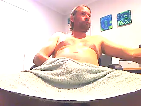 megaboy411 online show from March 4, 8:02 am