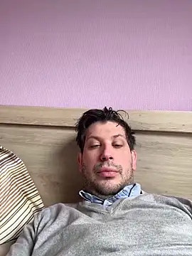 Taxidriver1988 online show from February 4, 11:49 am