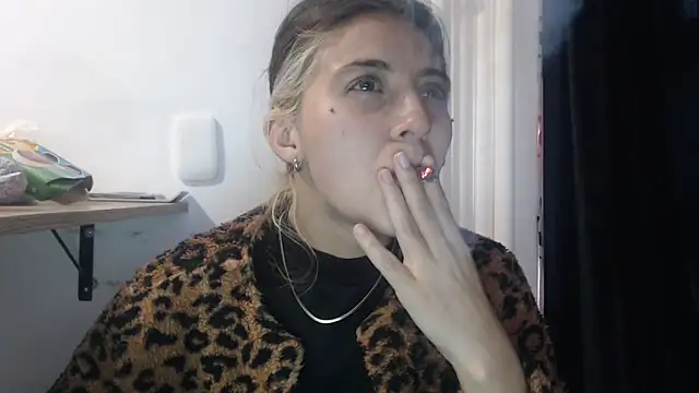 mariecam420 online show from January 26, 10:46 pm